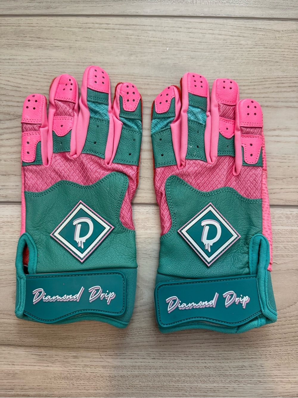 NIB Diamond Drip Colorful Batting Gloves